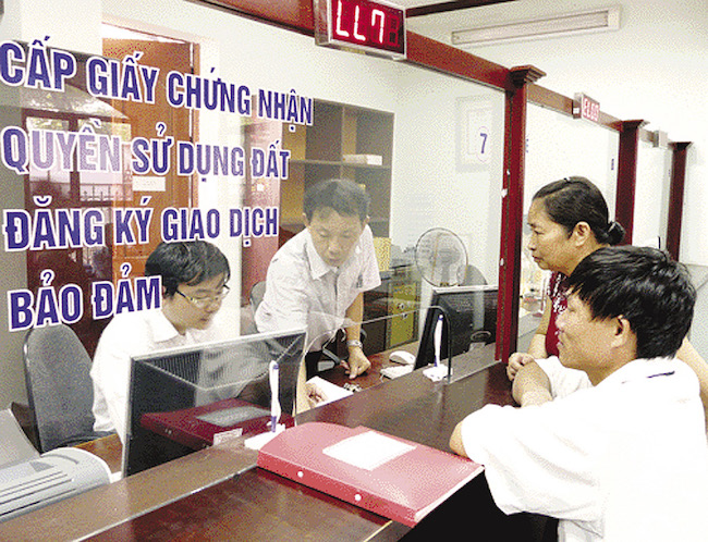 Ủy ban nhân dân cấp Huyện có trách nhiệm cấp phát Giấy chứng nhận quyền sở hữu đất